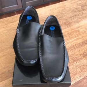 Kenneth Cole size 7 loafers